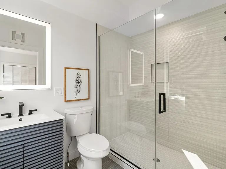 76 Webster St #2 — Photo 6