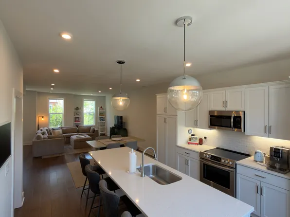1209 Nations Dr, Nashville, TN 37209
