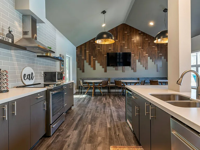 Clubhouse Kitchen