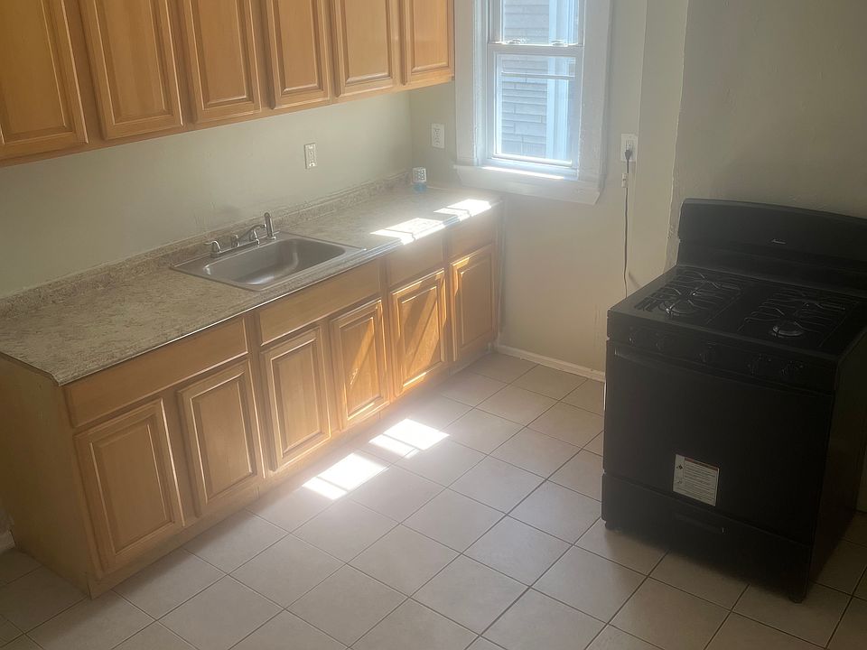 1st image of 113 S 12th St Floor 2