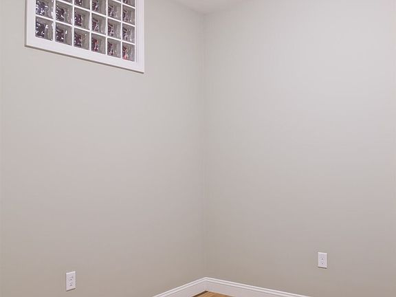 landlord_unit_photo_9