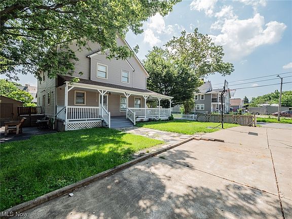 2nd image of 4304 Sackett Ave