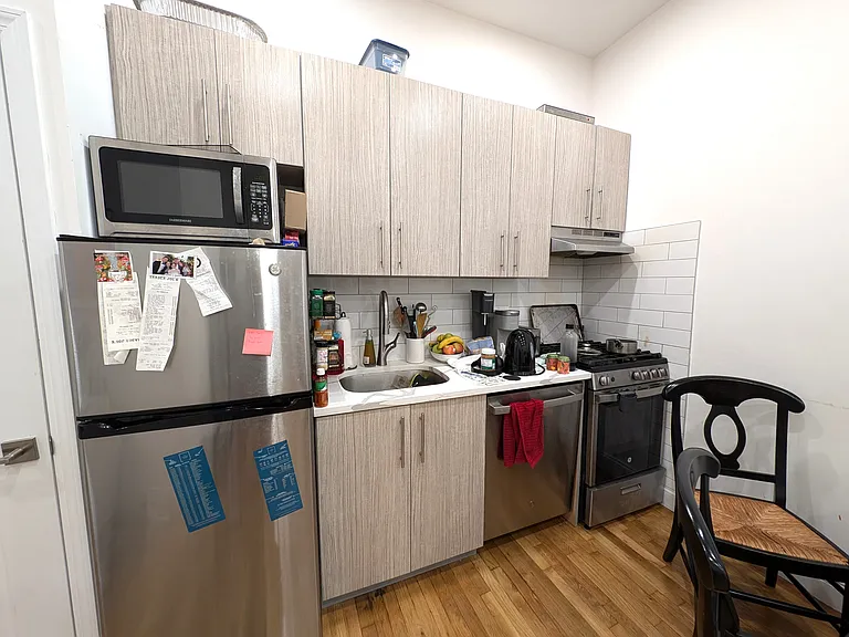 218 E 14th St #4F — Photo 2