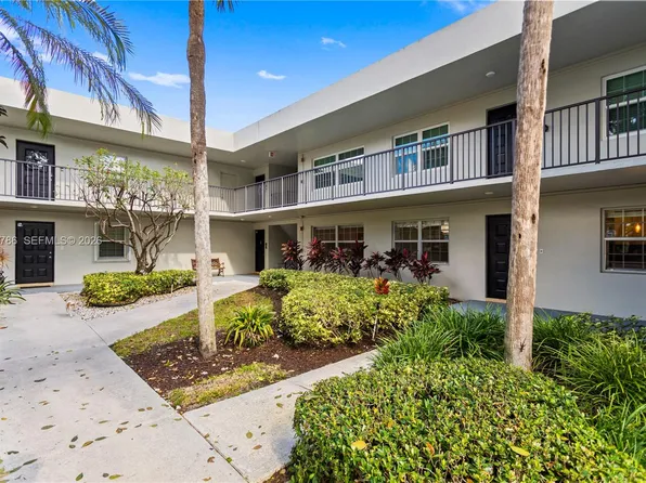 4007 N Cypress Dr APT 104, Pompano Beach, FL 33069