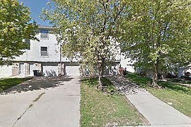 1st image of 1015 NE 2nd St