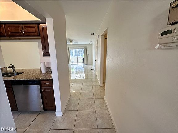 5th image of 4611 SE 5th Pl APT 8