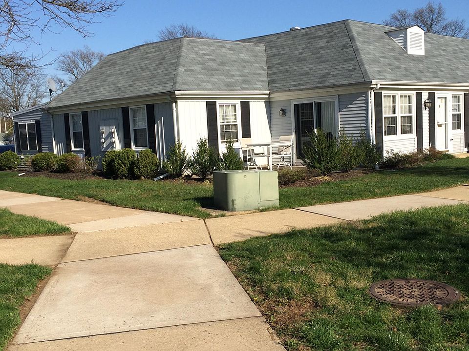 2nd image of 146A Old Nassau Rd