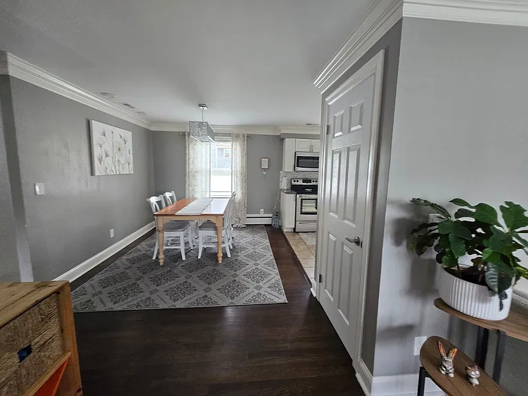4 Ascolese Rd — Photo 6