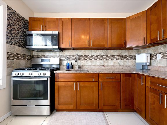 3rd image of 94-43 226th Street