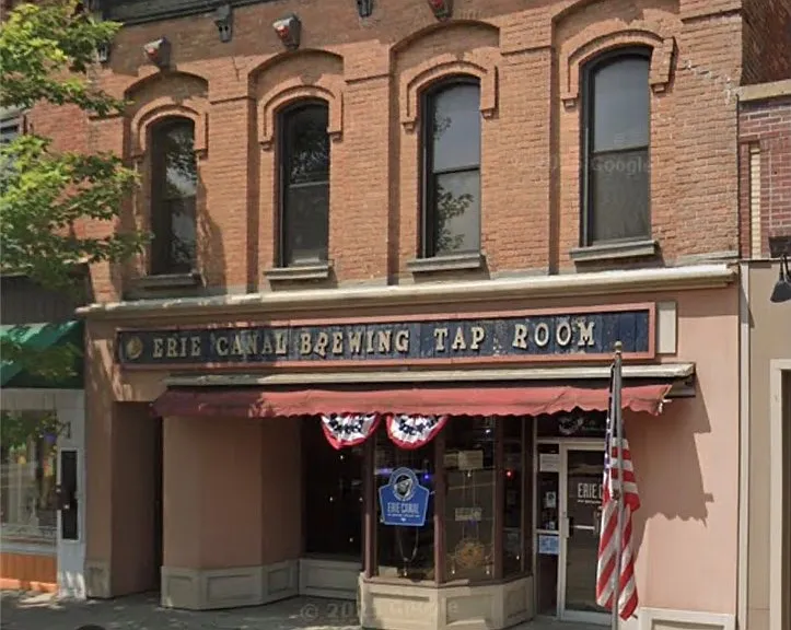 137 S Peterboro St — Photo 1