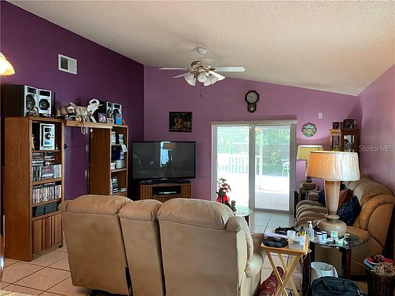 5th image of 2240 Wyndam Way