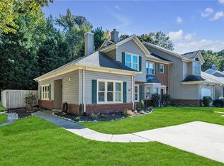 125 Three Notched Rd, Yorktown, VA 23692