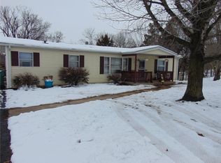 1911 Erin Dr, Festus, MO 63028