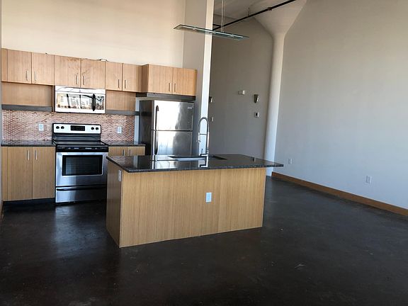 3rd image of 900 Terminal Pl APT 231