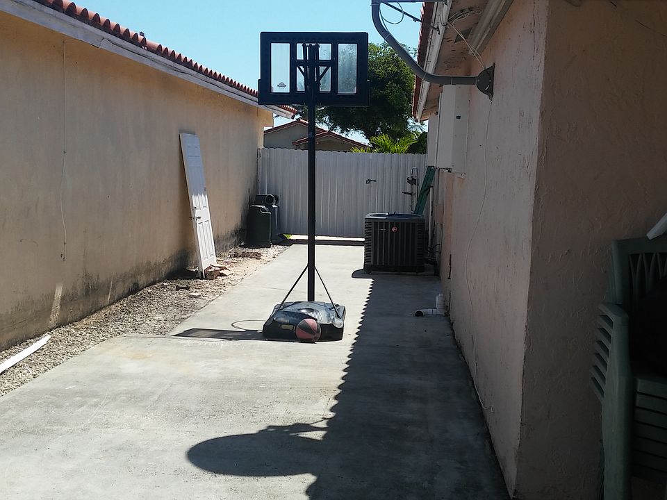 1st image of 8871 NW 112th Ter