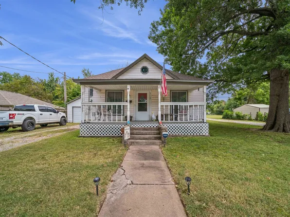 712 N Seminole Ave, Claremore, OK 74017