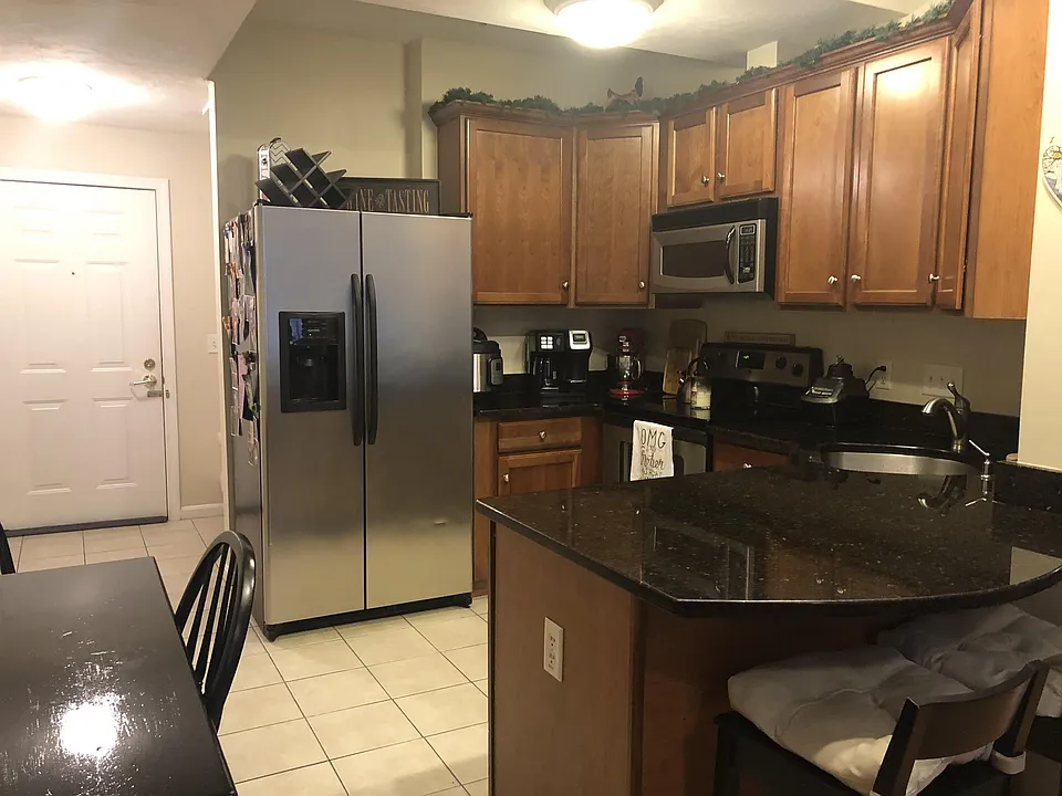 50 Adams St #209