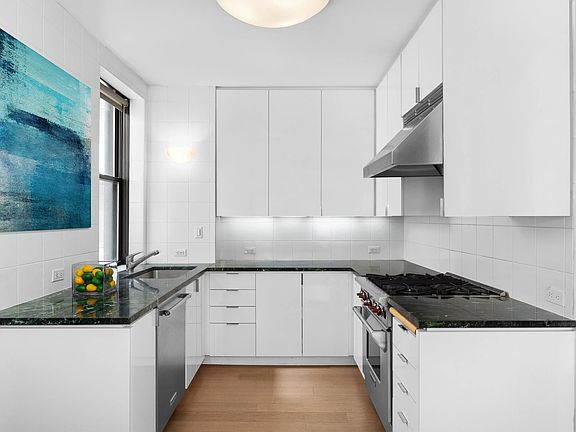 4th image of 252 W 85th St APT 4-D