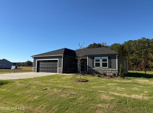 215 Maxwell Farm Ln, Selma, NC 27576