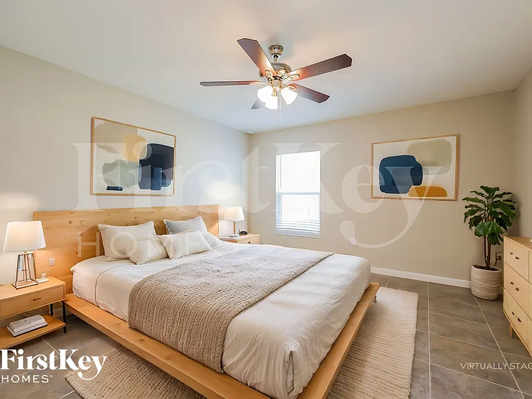 623 Lindbergh Way — Photo 11