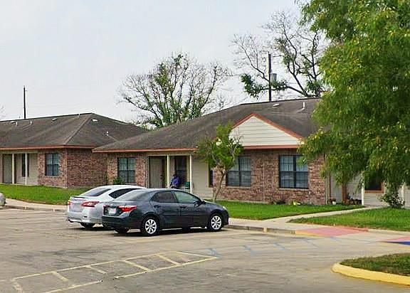 2nd image of 212 Frank Doyno St
