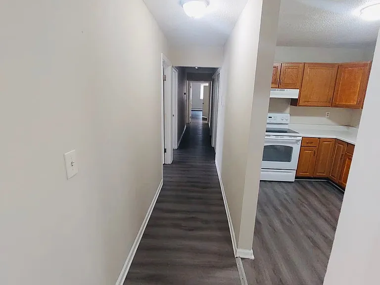 57 Huntington St #2B — Photo 3