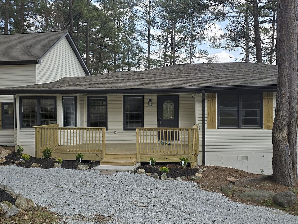 1st image of 2541 Winding Lake Trl NE