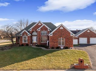 282 N Nicole Ln, Scottsburg, IN 47170