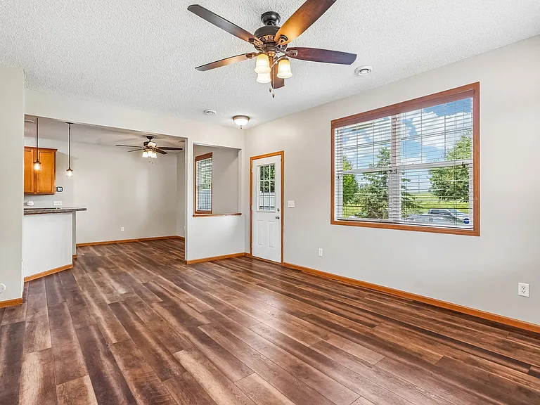 1912 Rose Way #601 — Photo 7