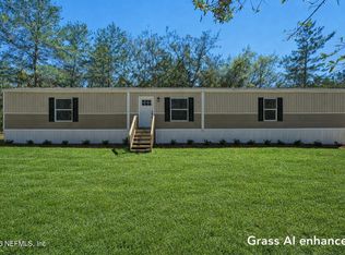 326 Gloria Ave, Interlachen, FL 32148