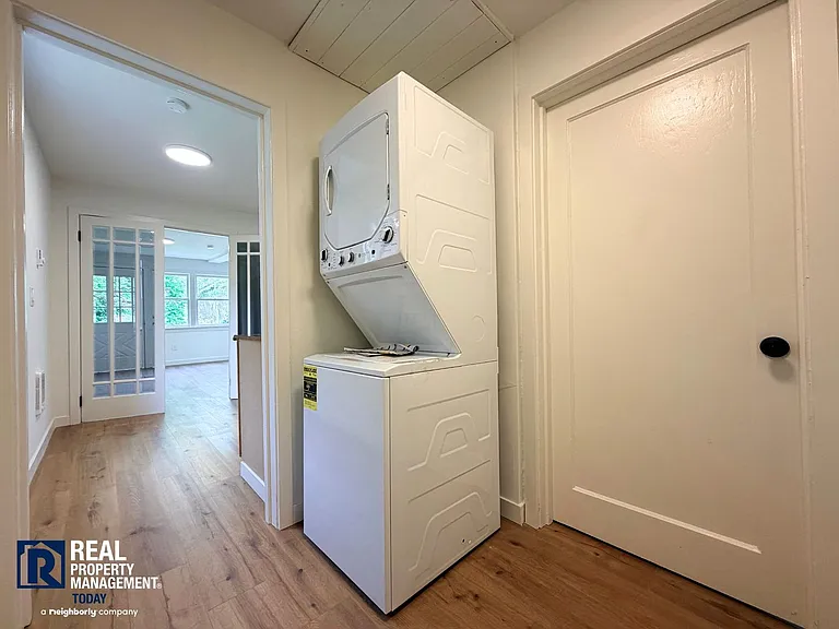516 N K St LLC (Silver) — Photo 15