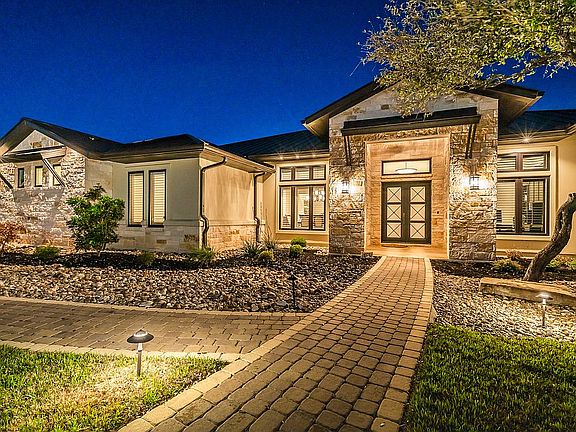 3rd image of 8717 Bellancia Dr