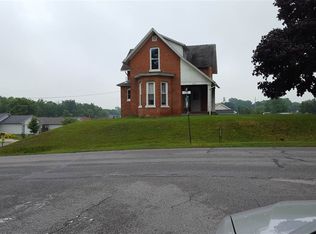 304 E Albion St, Avilla, IN 46710