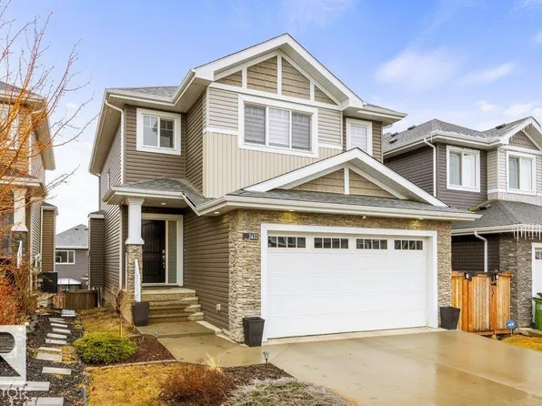 3632 Hummingbird Way NW, Edmonton, AB T5S 0K8