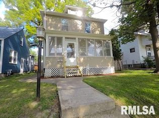 1820 11th St, Moline, IL 61265