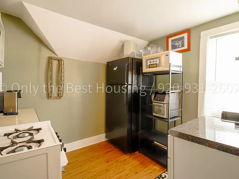 611 Sherry St #1/2 — Photo 3
