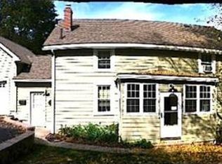 26 Shawsheen Rd, Andover, MA 01810