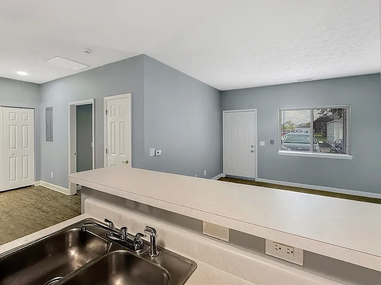 Cross Lake Apartments — Photo 103