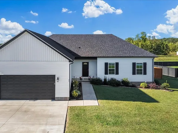 27 Sun Dr, Scottsville, KY 42164