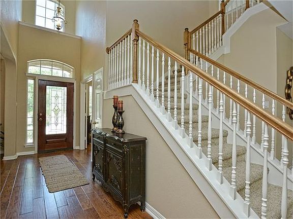 3rd image of 12925 Majestic Oaks Dr