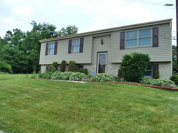 4th image of 4049 Greenridge Dr