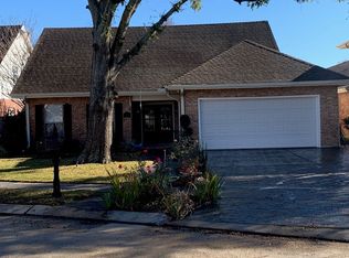 5128 Belle Dr, Metairie, LA 70006