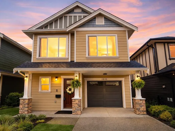 1221 Parkdale Creek Gdns, Langford, BC V9B 4G9