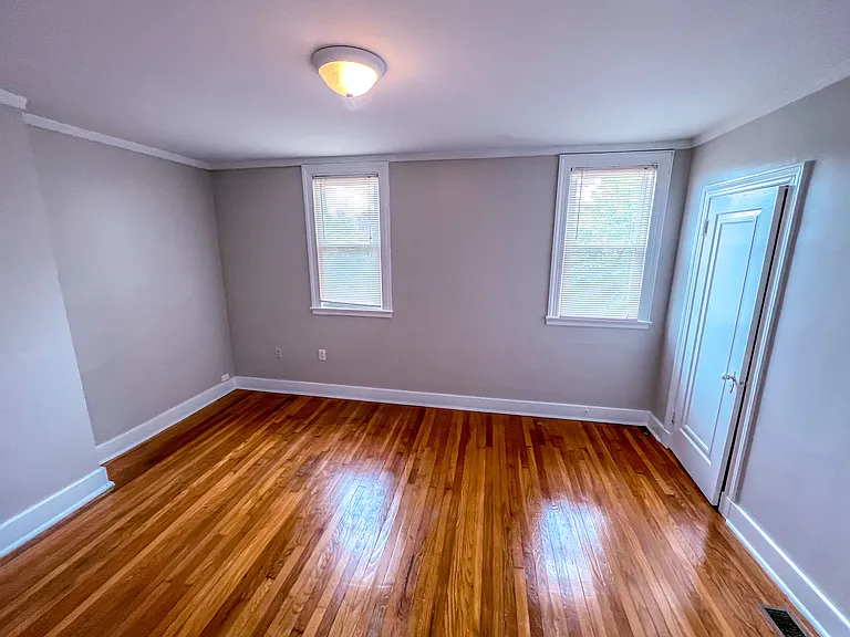 868 Kennebec St — Photo 12
