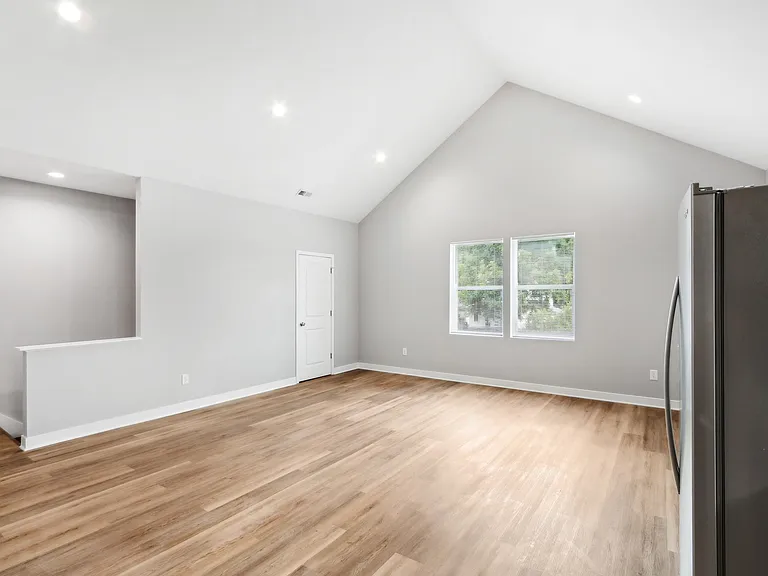 2805 N Talbott St #B — Photo 4