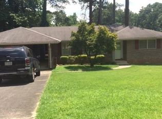 3897 Castle Tree Ct, Stone Mountain, GA 30083