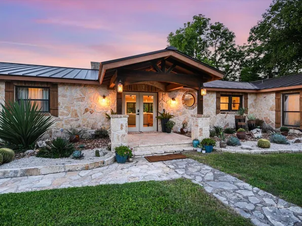 2411 Spoke Hollow Rd, Wimberley, TX 78676