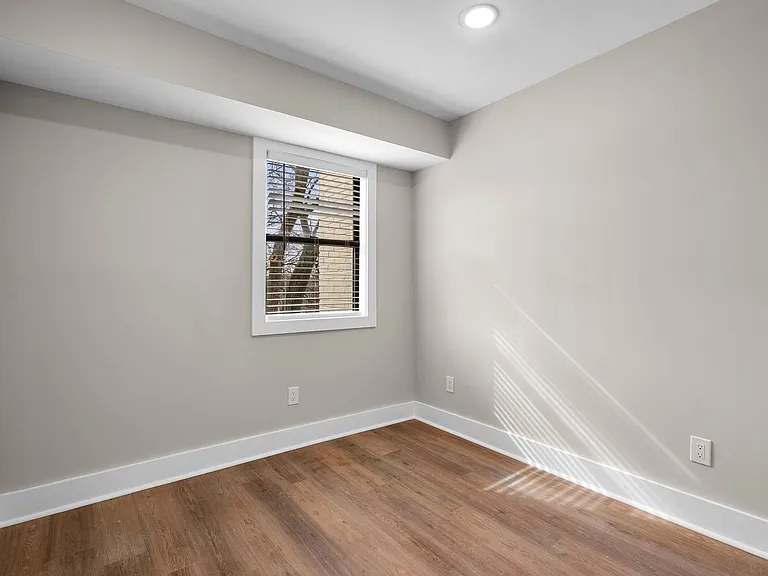 5811 Field Pl NE — Photo 7