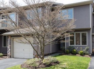 4 Riggs Ct, Basking Ridge, NJ 07920