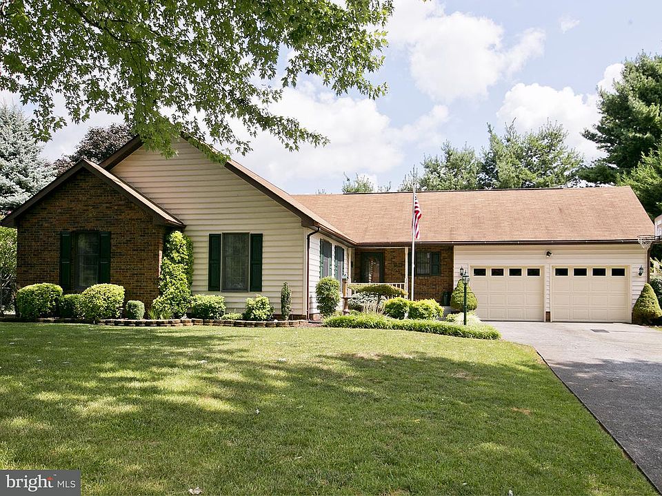 1st image of 2800 Saratoga Dr